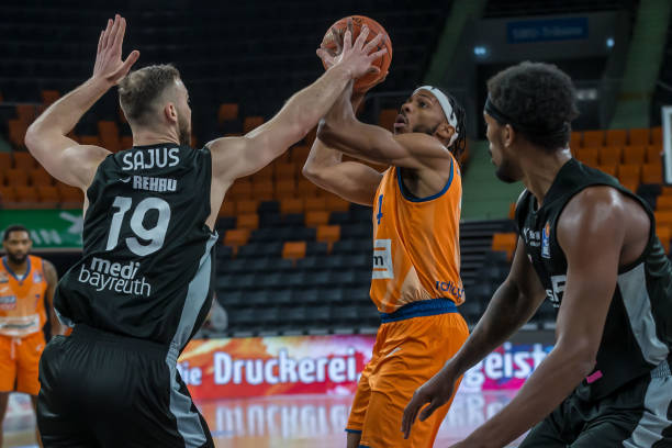 与工资支出 与工资支出