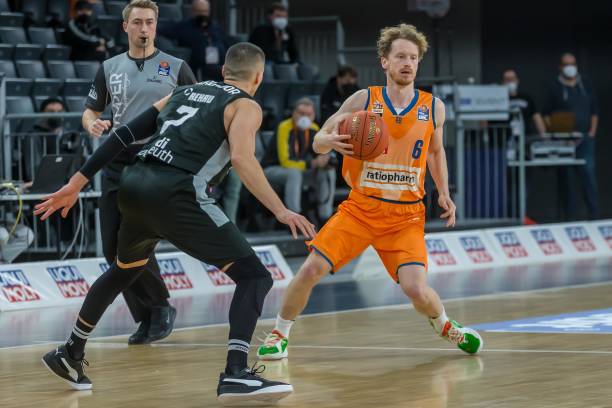 被字母哥带 被字母哥带